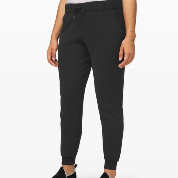 NWT Lululemon Athletica On The Fly Woven Jogger- Women- Olive - Picture 6 of 6